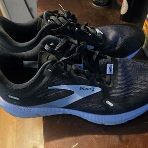 Brooks Womans  Black Running Shoes